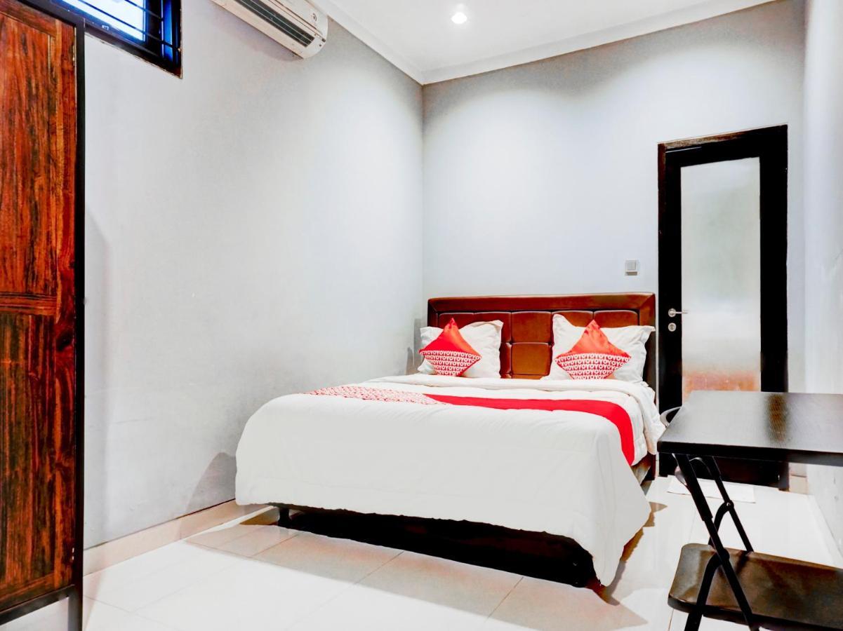 Oyo 90438 Mampang 34 Residence Jakarta Eksteriør billede