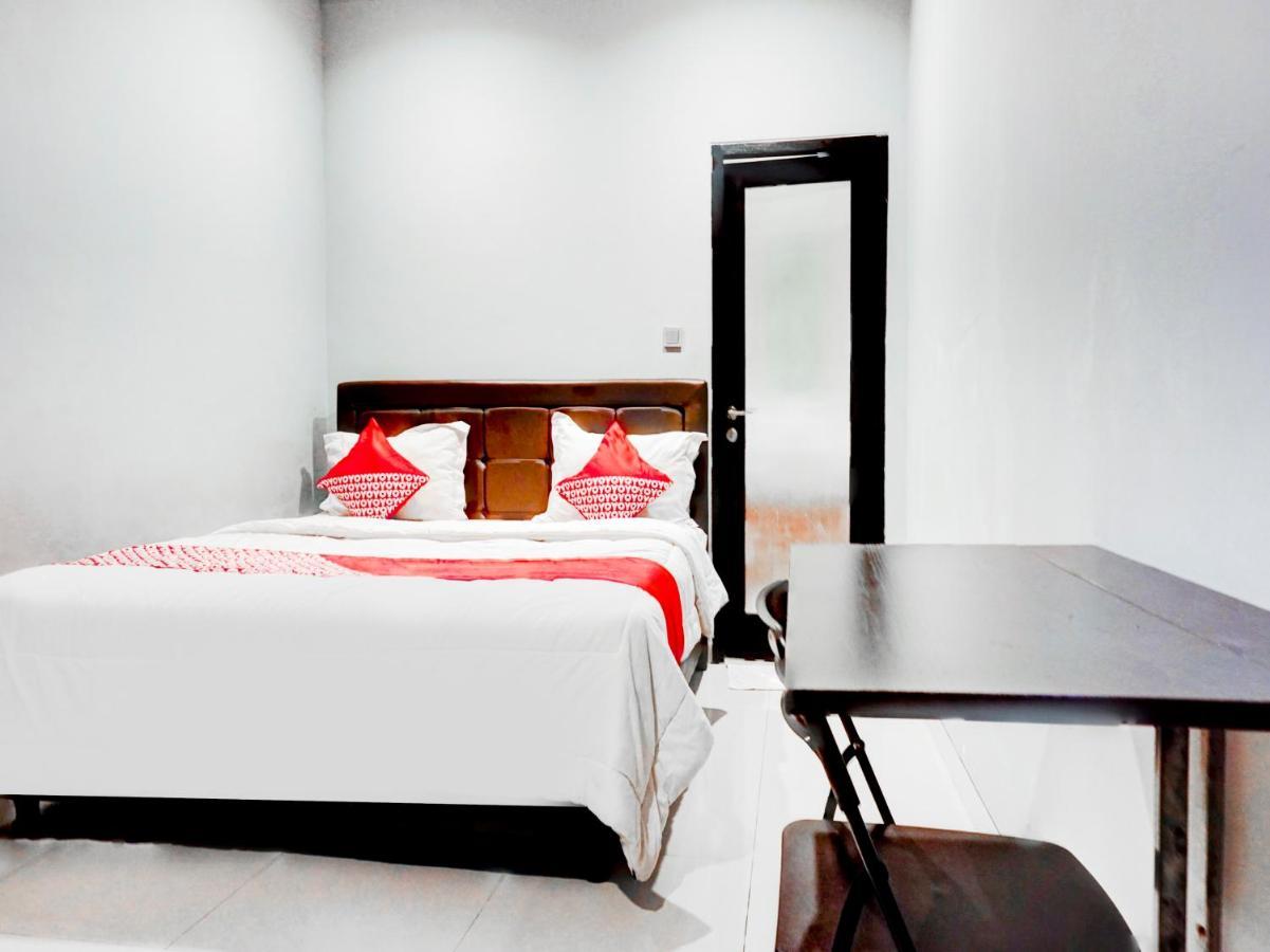 Oyo 90438 Mampang 34 Residence Jakarta Eksteriør billede