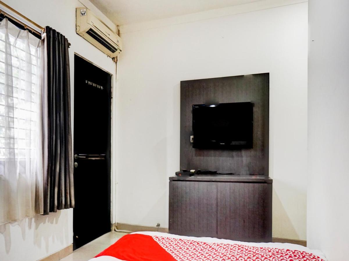 Oyo 90438 Mampang 34 Residence Jakarta Eksteriør billede