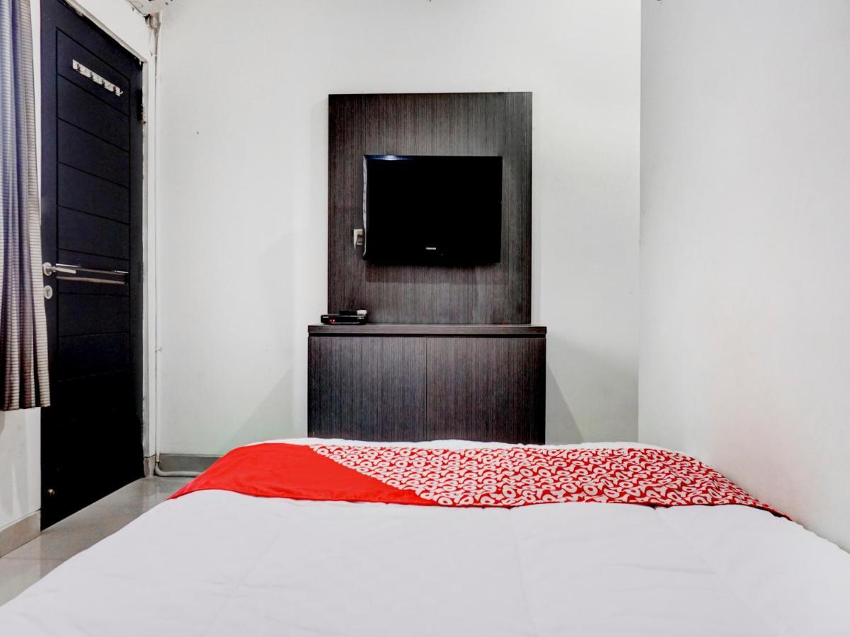 Oyo 90438 Mampang 34 Residence Jakarta Eksteriør billede