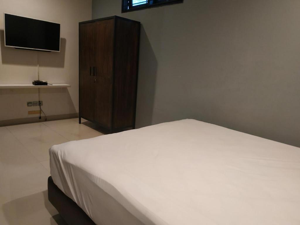 Oyo 90438 Mampang 34 Residence Jakarta Eksteriør billede